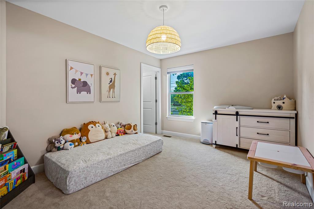800 N Dorchester Avenue, Royal Oak, MI 48067 — Photo 20