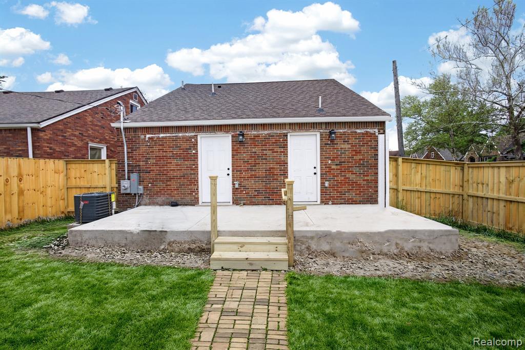 10001 Greensboro Street, Detroit, MI 48224 — Photo 38