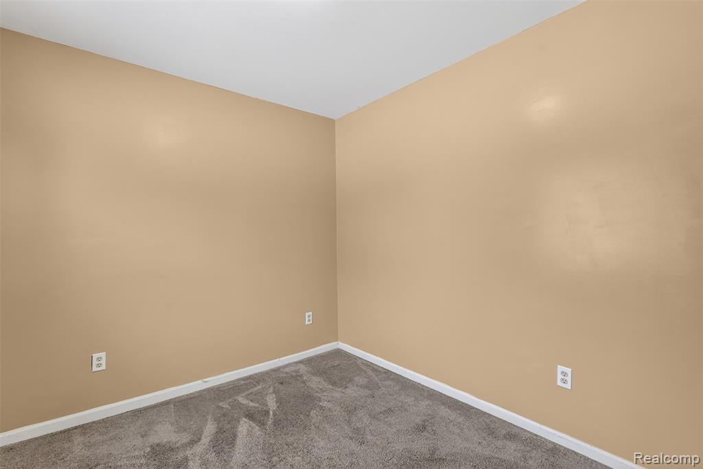 5417 Rensselear Drive, Lapeer, MI 48446 — Photo 28