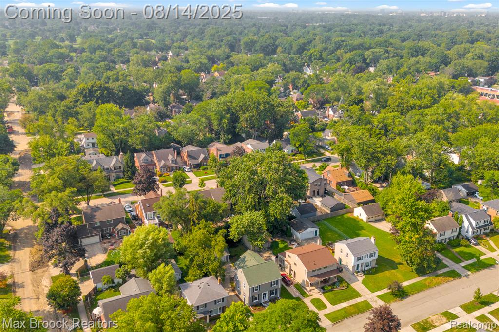 10725 Talbot Avenue, Huntington Woods, MI — Photo 44