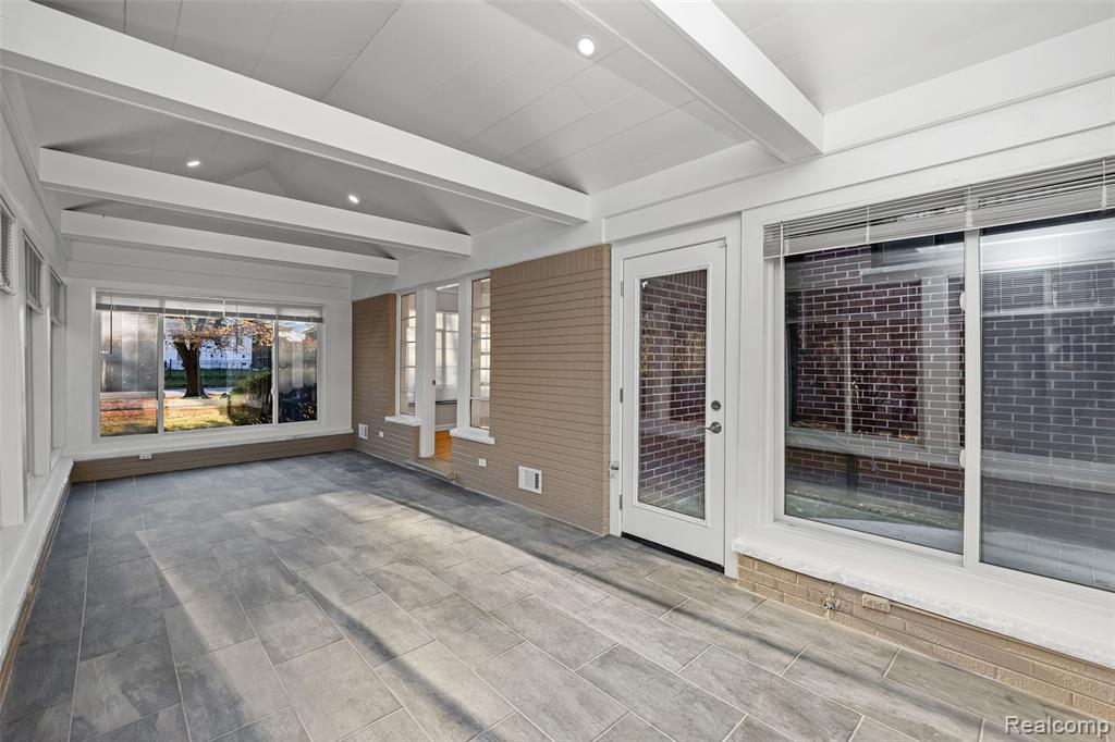 17240 Pontchartrain Blvd, Detroit, MI 48203 — Photo 11