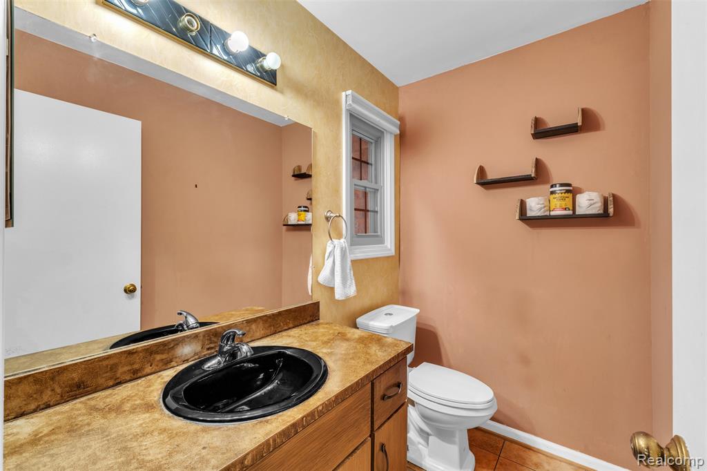 49285 Ashley Court, Shelby Twp, MI 48315 — Photo 29