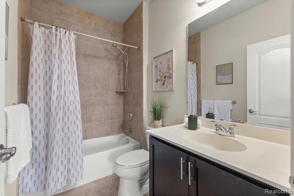 50262 TETON RIDGE Drive, Northville, MI 48168 — Photo 32
