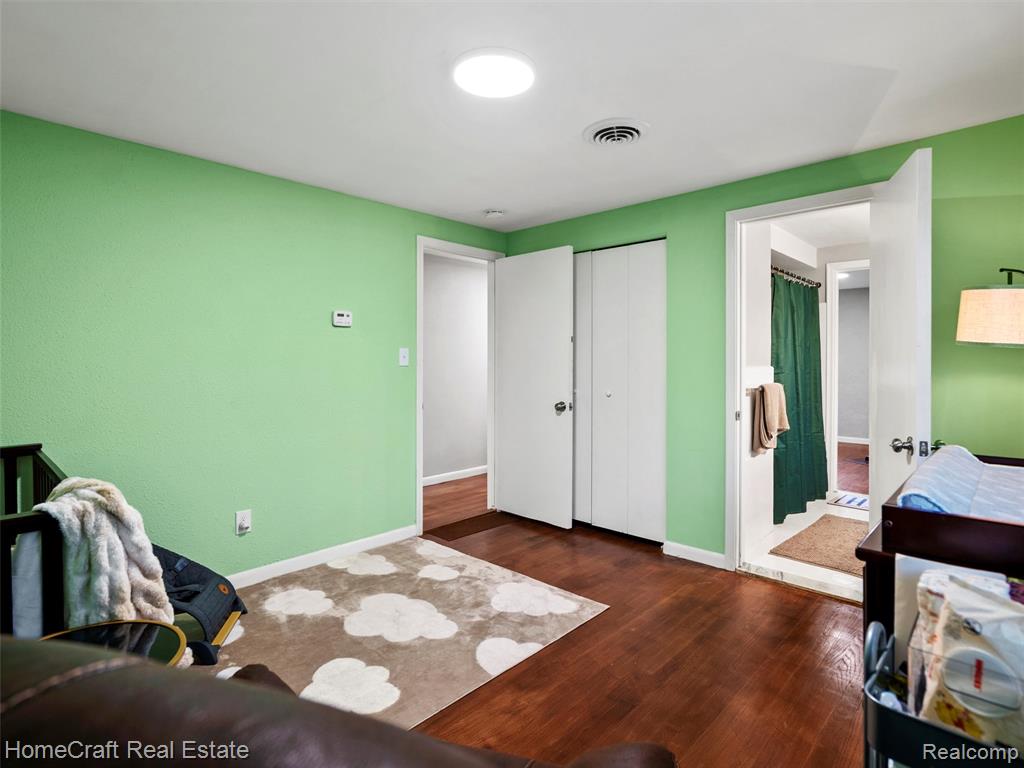 28626 SUNSET Boulevard W, Lathrup Village, MI 48076 — Photo 13