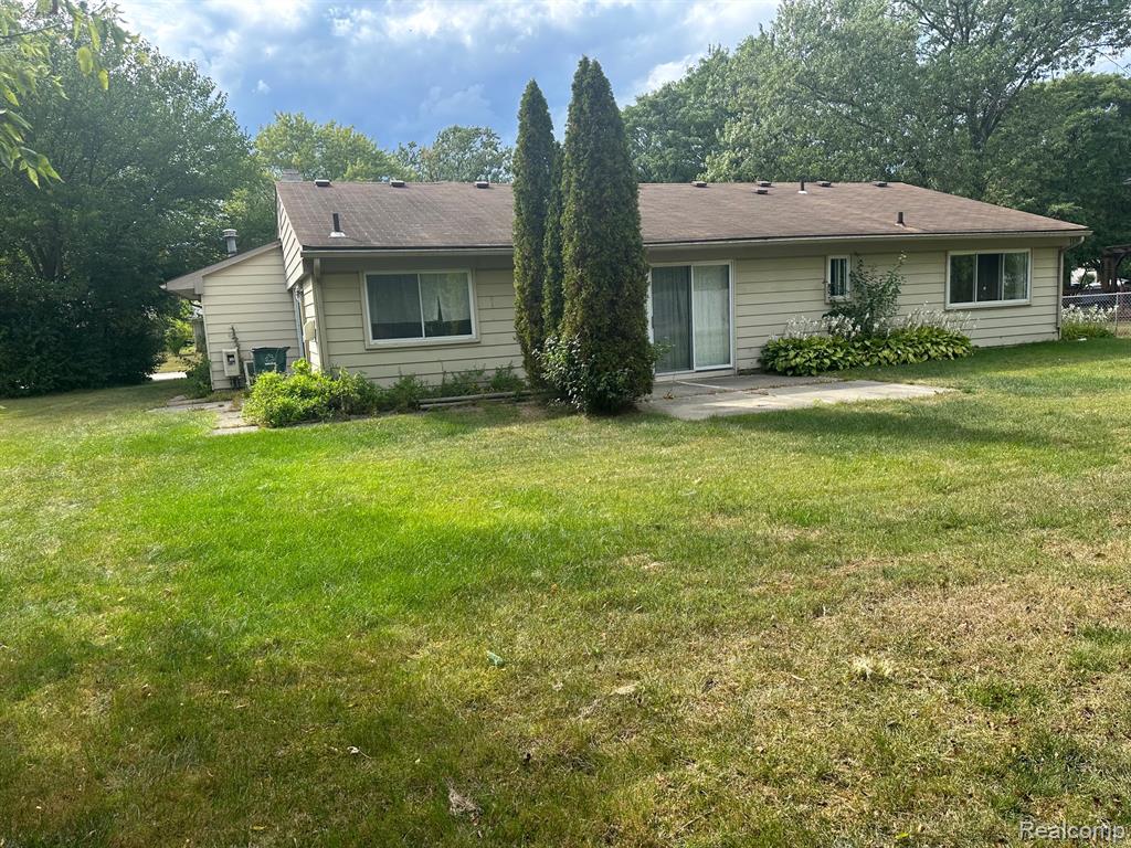 4310 Cypress Drive, Troy, MI 48085 — Photo 12