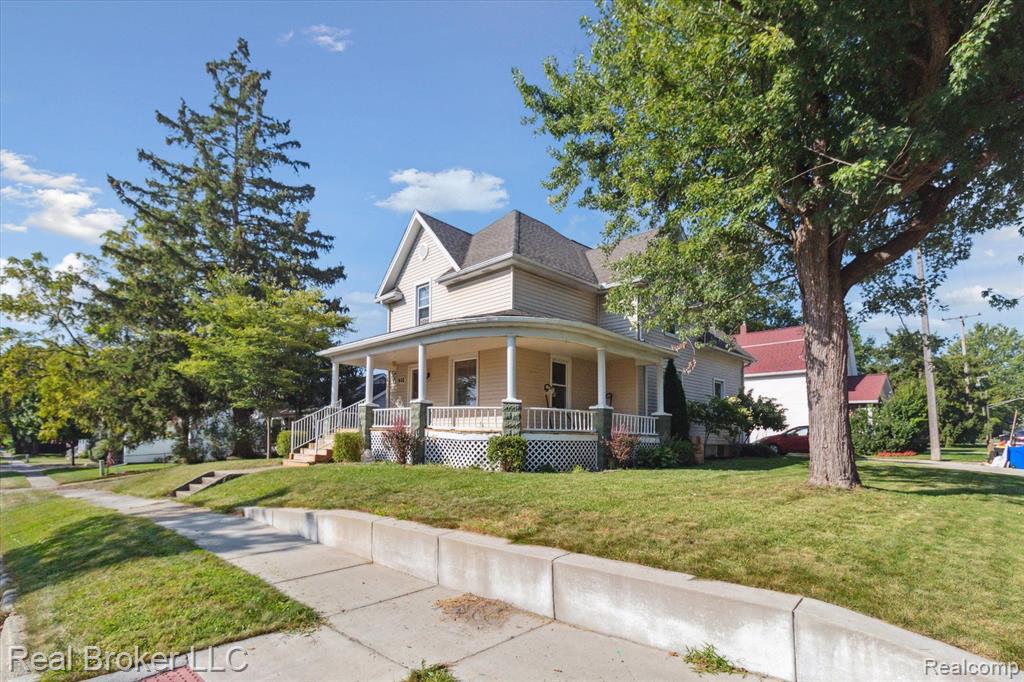 402 S 7TH Street, St. Clair, MI 48079 — Photo 3