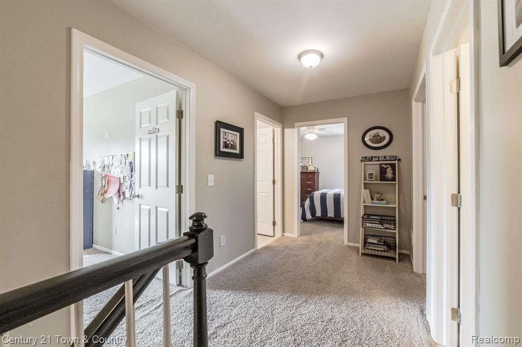 914 SHREWSBURY Drive, Clarkston, MI 48348 — Photo 29