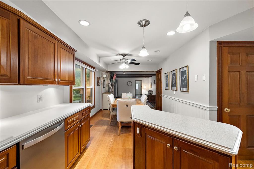 8785 Annsbury Drive, Shelby Twp, MI 48316 — Photo 22