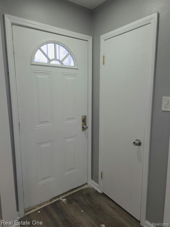 8254 Sussex Street, Detroit, MI 48228 — Photo 28
