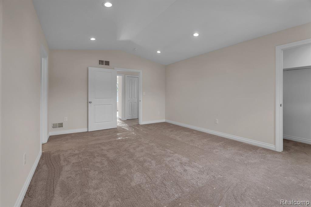 6371 Loraine Street, Romulus, MI 48174 — Photo 17