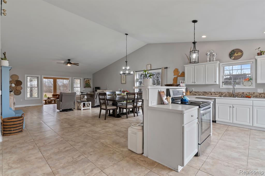 5188 Walkabout Lane, Swartz Creek, MI 48473 — Photo 6