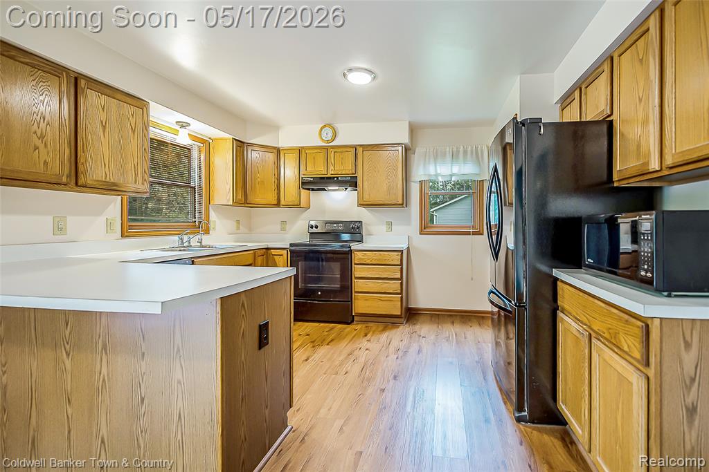 2154 Kingston Drive, Pinckney, MI 48169 — Photo 11