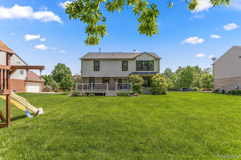 48464 GREENWICH Lane, Canton, MI 48188 — Photo 32