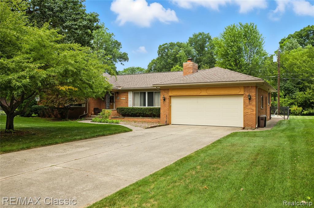 415 Booth Road, Troy, MI 48085 — Photo 3