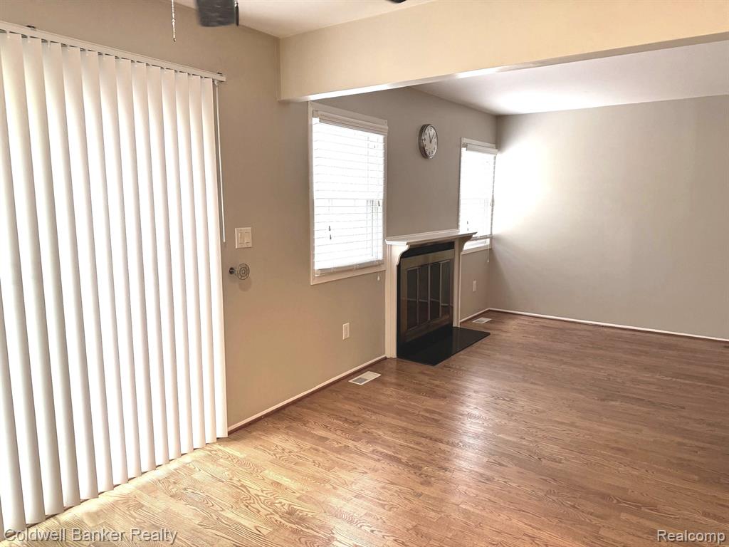 1618 BRENTWOOD Drive, Troy, MI 48098 — Photo 4