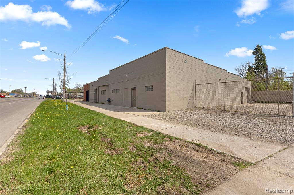 20825 Joy Road - Photo 2