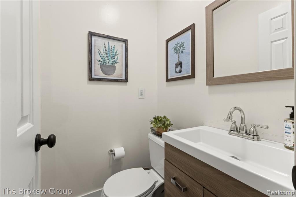 4025 Hollow Corners Road, Dryden, MI 48428 — Photo 34