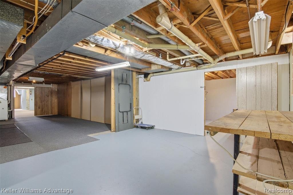 7670 7 Mile Road, Northville, MI, 48167