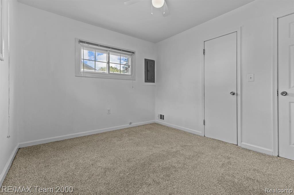 6363 McGuire Street, Taylor, MI 48180 — Photo 14