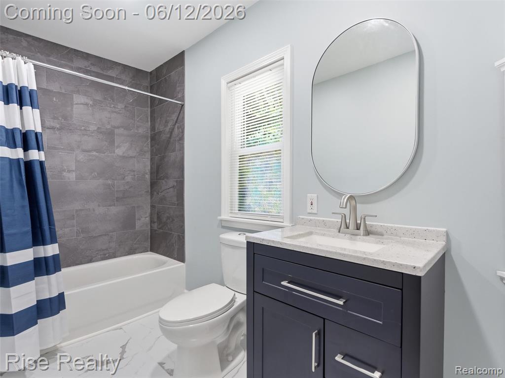 2449 N Genesee Road, Burton, MI 48509 — Photo 16