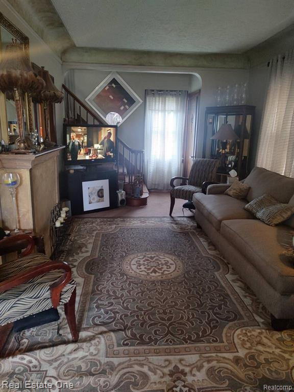 8040 WHITCOMB Street, Detroit, MI 48228 — Photo 2