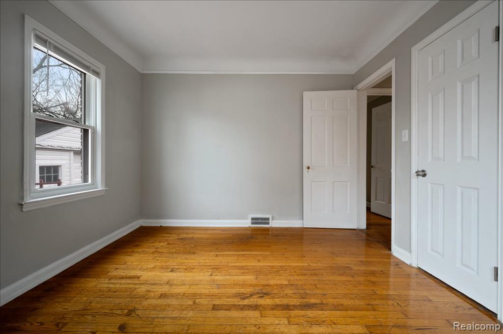 5534 OLDTOWN Street, Detroit, MI 48224 — Photo 8