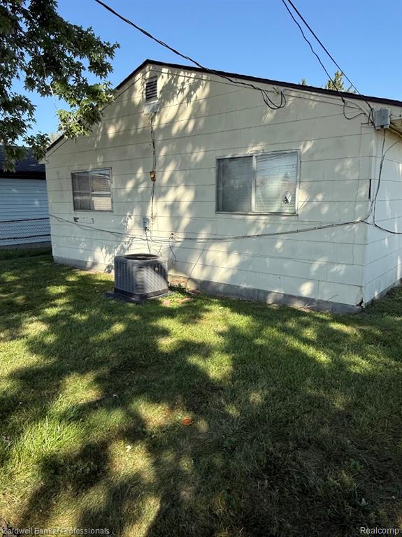 8278 Westpoint Street, Taylor, MI 48180 — Photo 18