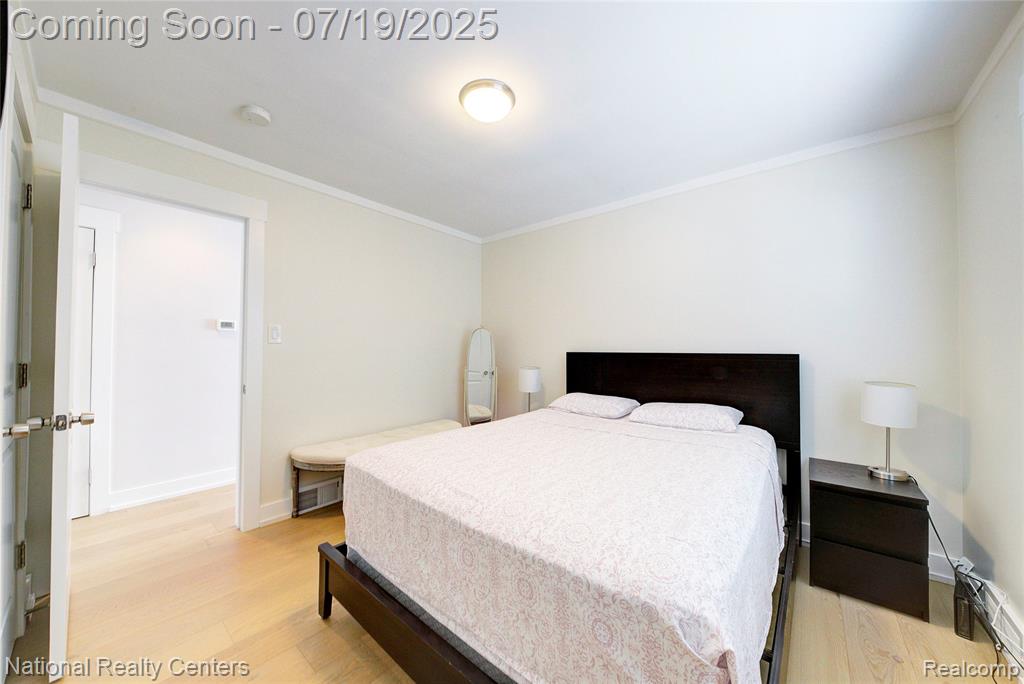 8126 Dale Street, Dearborn Heights, MI 48127 — Photo 24