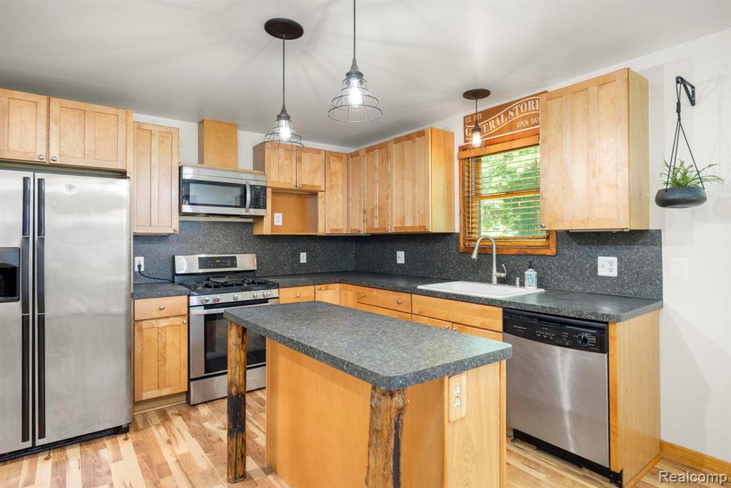 2931 N Lake Pleasant Road, Attica, MI 48412 — Photo 17