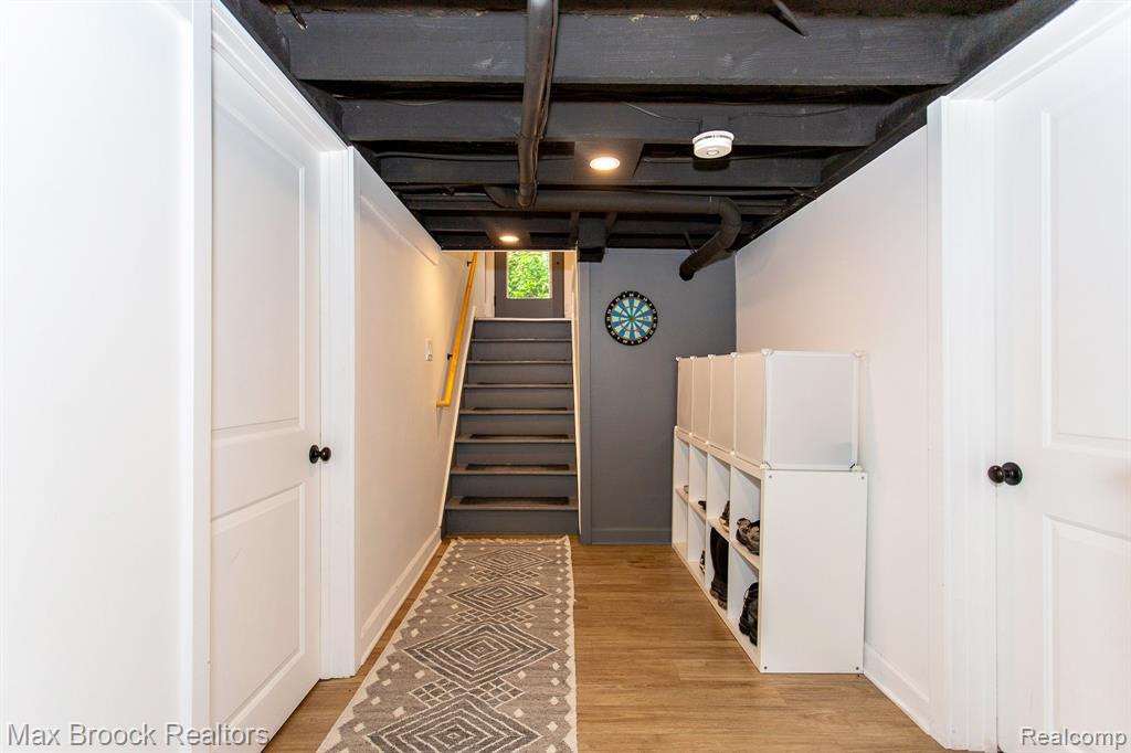 26008 Pembroke Road, Huntington Woods, MI — Photo 54