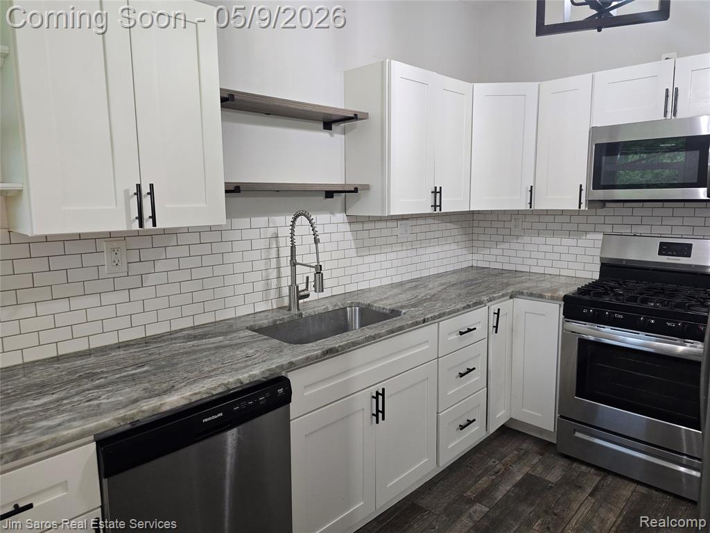 86 Englewood Street, Detroit, MI 48202 — Photo 11