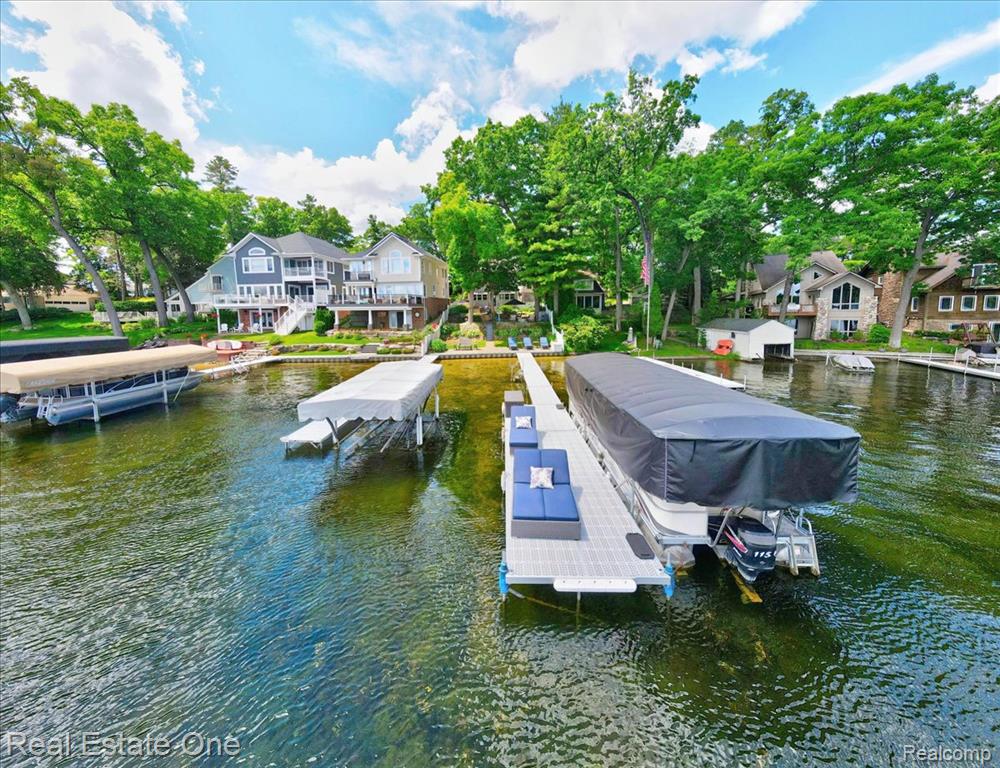 836 Pine Tree Road W, Lake Orion, MI 48362 — Photo 77