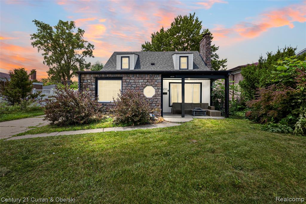 6521 Berwyn Street, Dearborn Heights, MI 48127