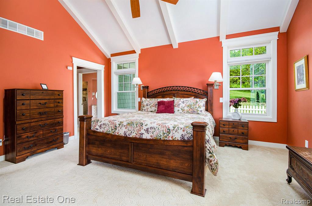 575 Tracy Lane, Milford, MI 48381 — Photo 28