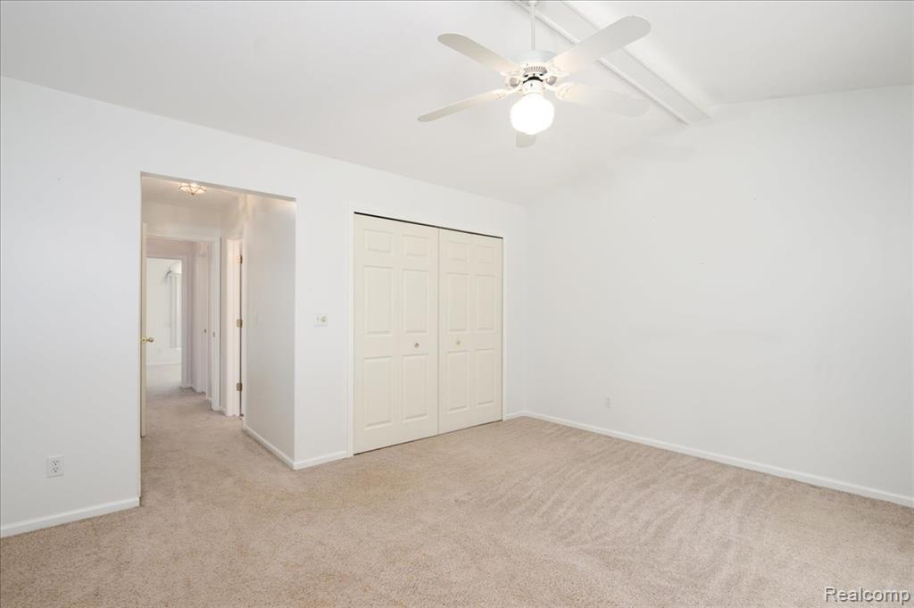 5010 Sandalwood Drive, Grand Blanc, MI 48439 — Photo 12