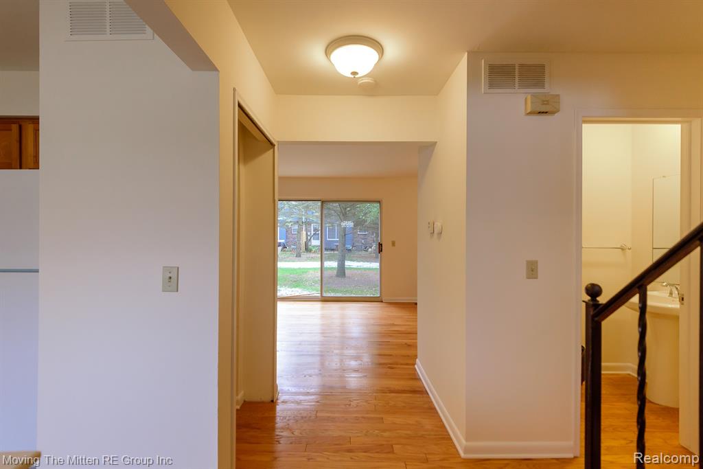 2748 Page Avenue, Ann Arbor, MI 48104 — Photo 3