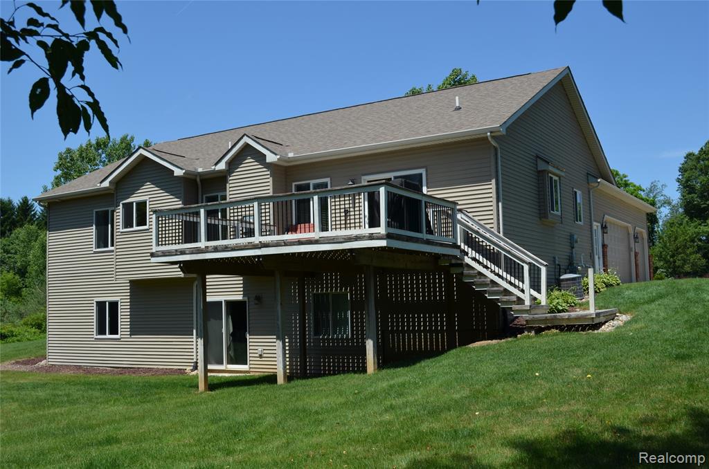 697 Lee Court, Oxford, MI 48371 — Photo 2