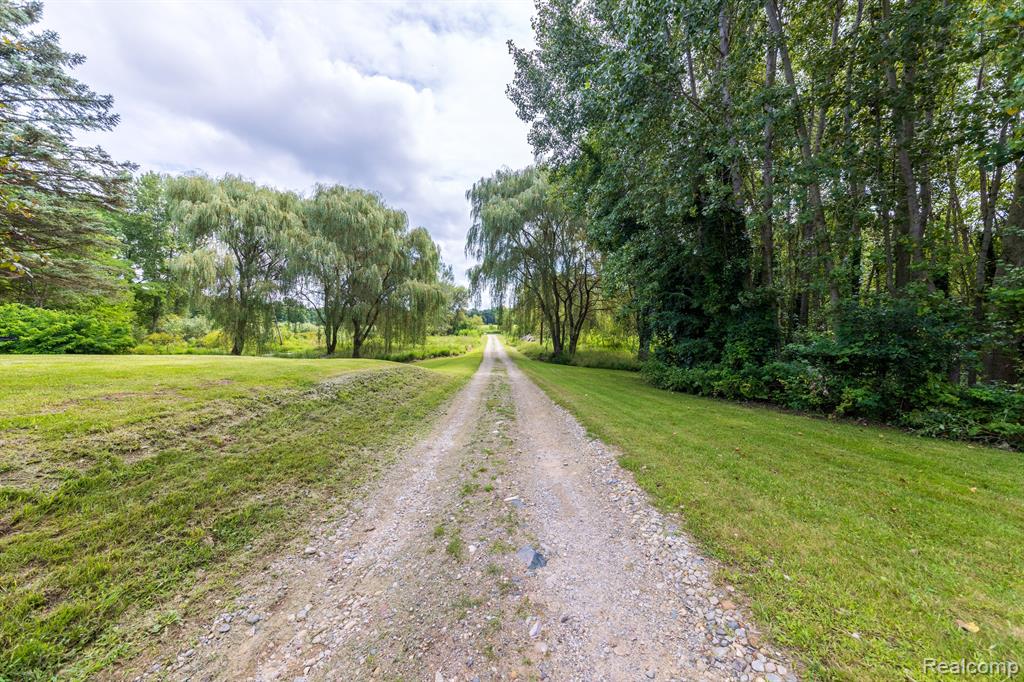 1211 SISSON Road, Imlay City, MI 48444 — Photo 2