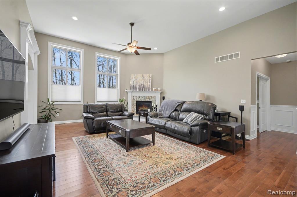 4912 Rosy Drive, Leonard, MI 48367 — Photo 20