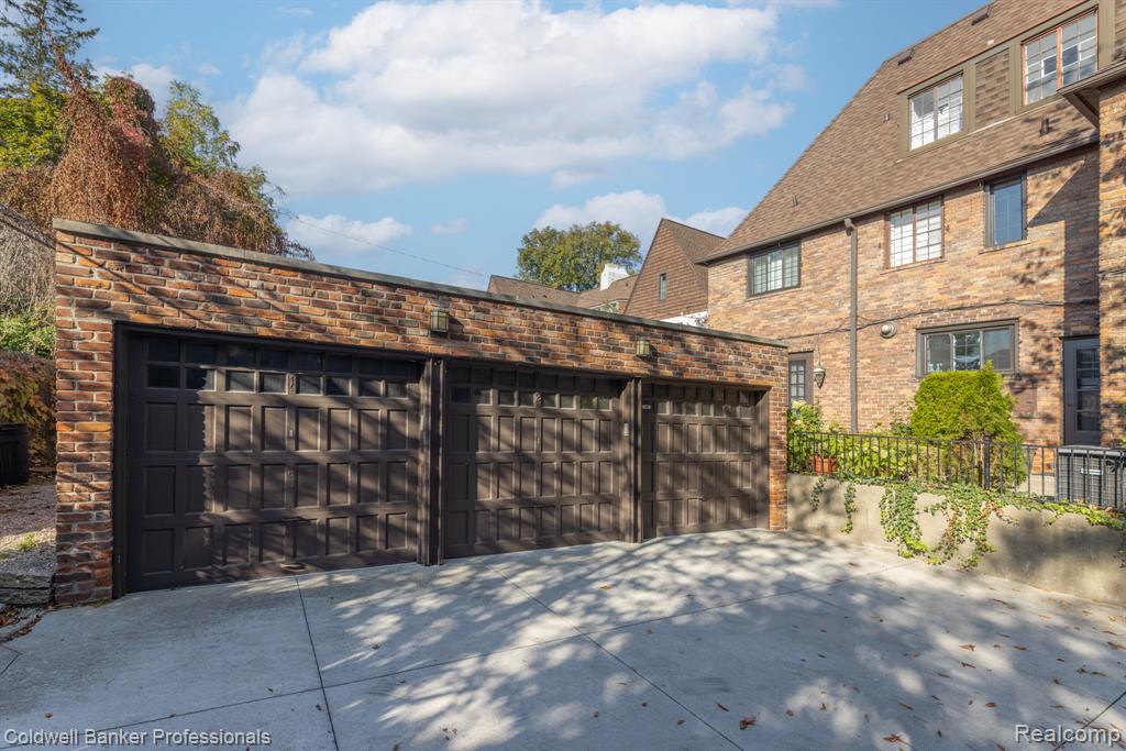 42 Cranford Lane, Grosse Pointe, MI 48230 — Photo 55