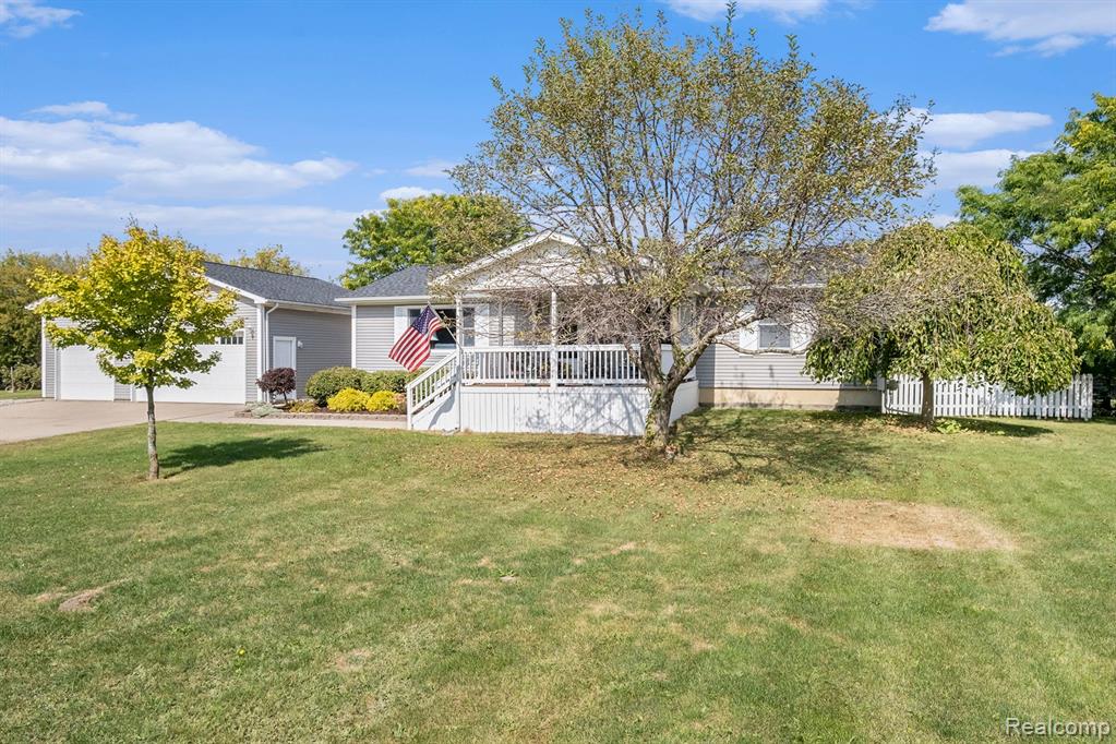 5466 BALDWIN Road, Swartz Creek, MI 48473 — Photo 4