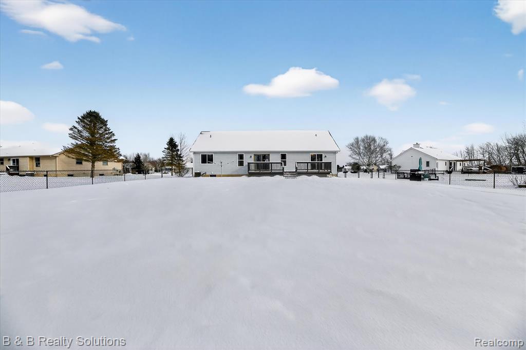 5769 Cobblestone Drive, North Branch, MI 48461 — Photo 36