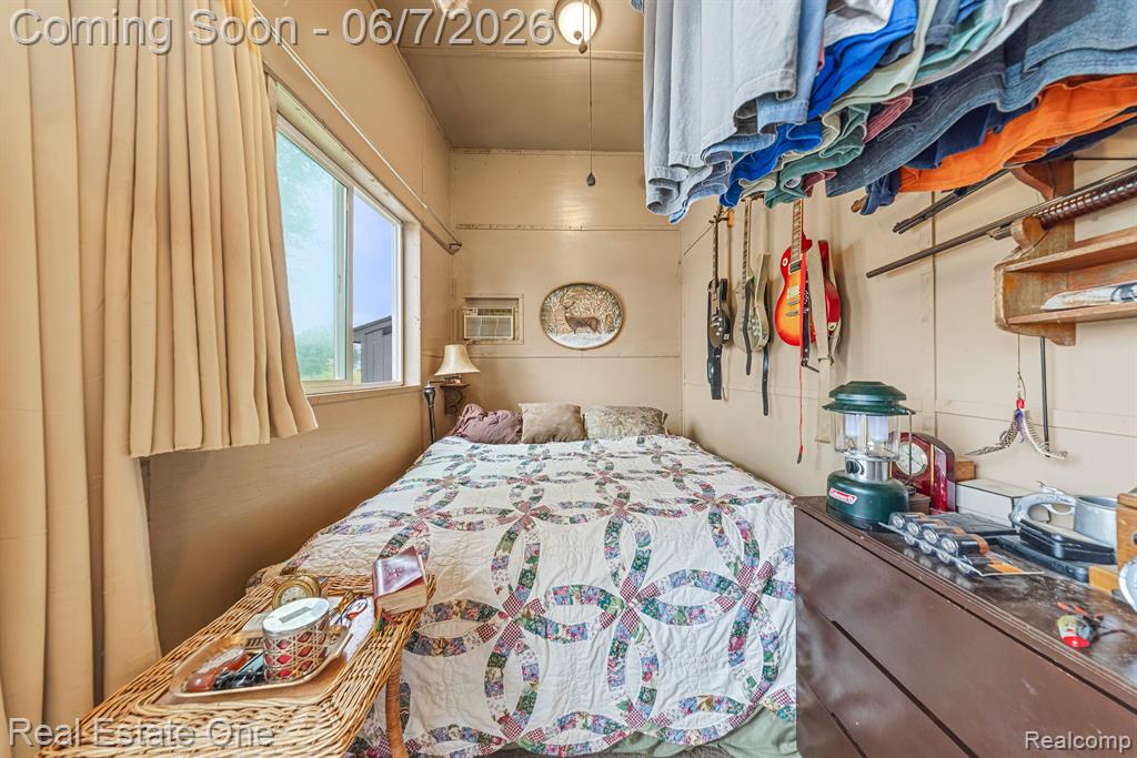 200 E CANYON Drive, Milford, MI 48380 — Photo 29
