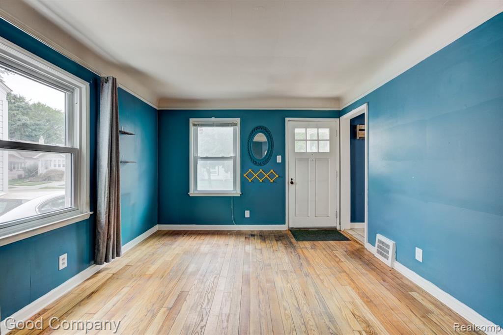 545 E Maplehurst Street, Ferndale, MI 48220 — Photo 5