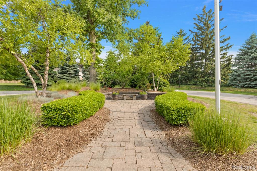 5078 BUCKINGHAM, Troy, MI 48098 — Photo 37