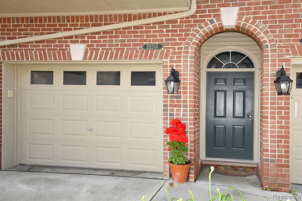 39516 ROCKCREST Lane, Northville, MI 48168 — Photo 3