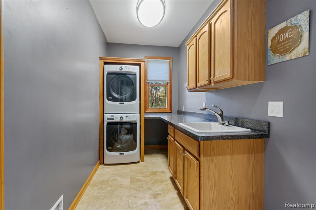 5150 N Milford Road, Highland, MI 48356 — Photo 28