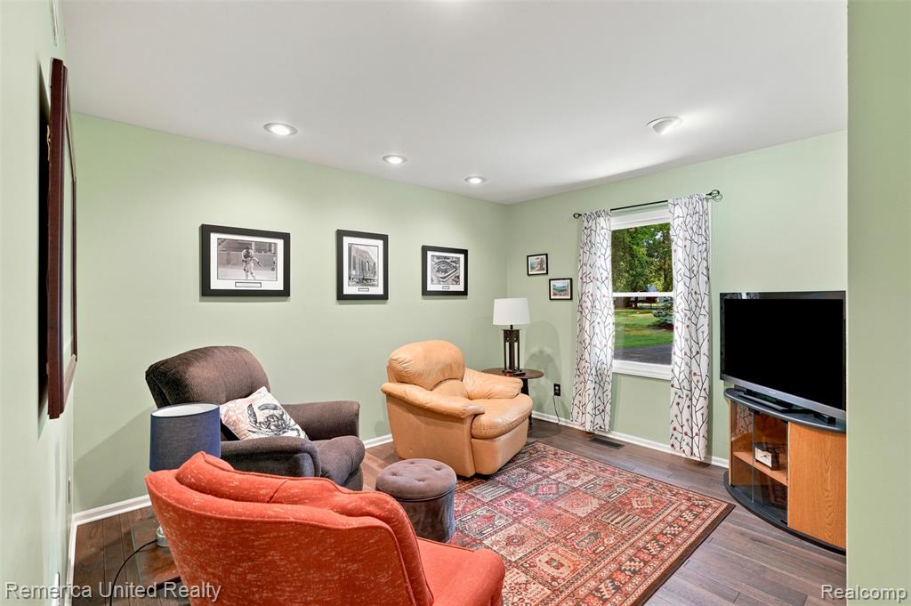 11922 Cody Creek Court, South Lyon, MI 48178 — Photo 27