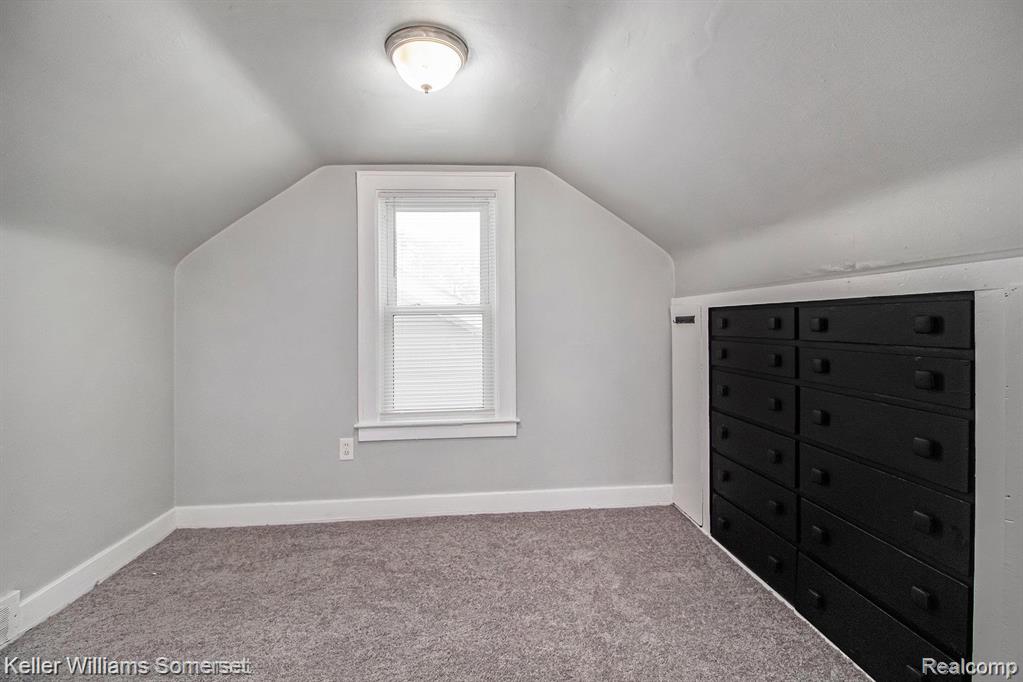 8457 Meadow Avenue, Warren, MI 48089 — Photo 9