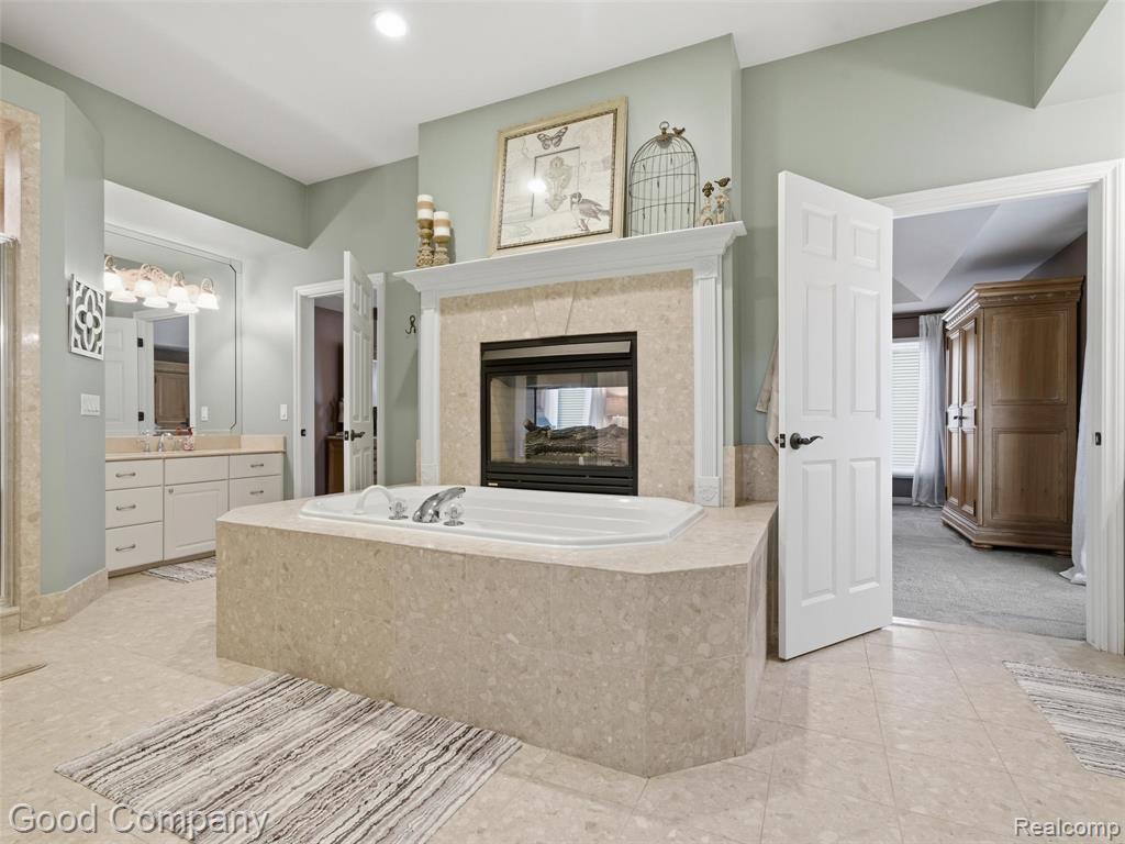 532 Springview Drive, Rochester, MI 48307 — Photo 31